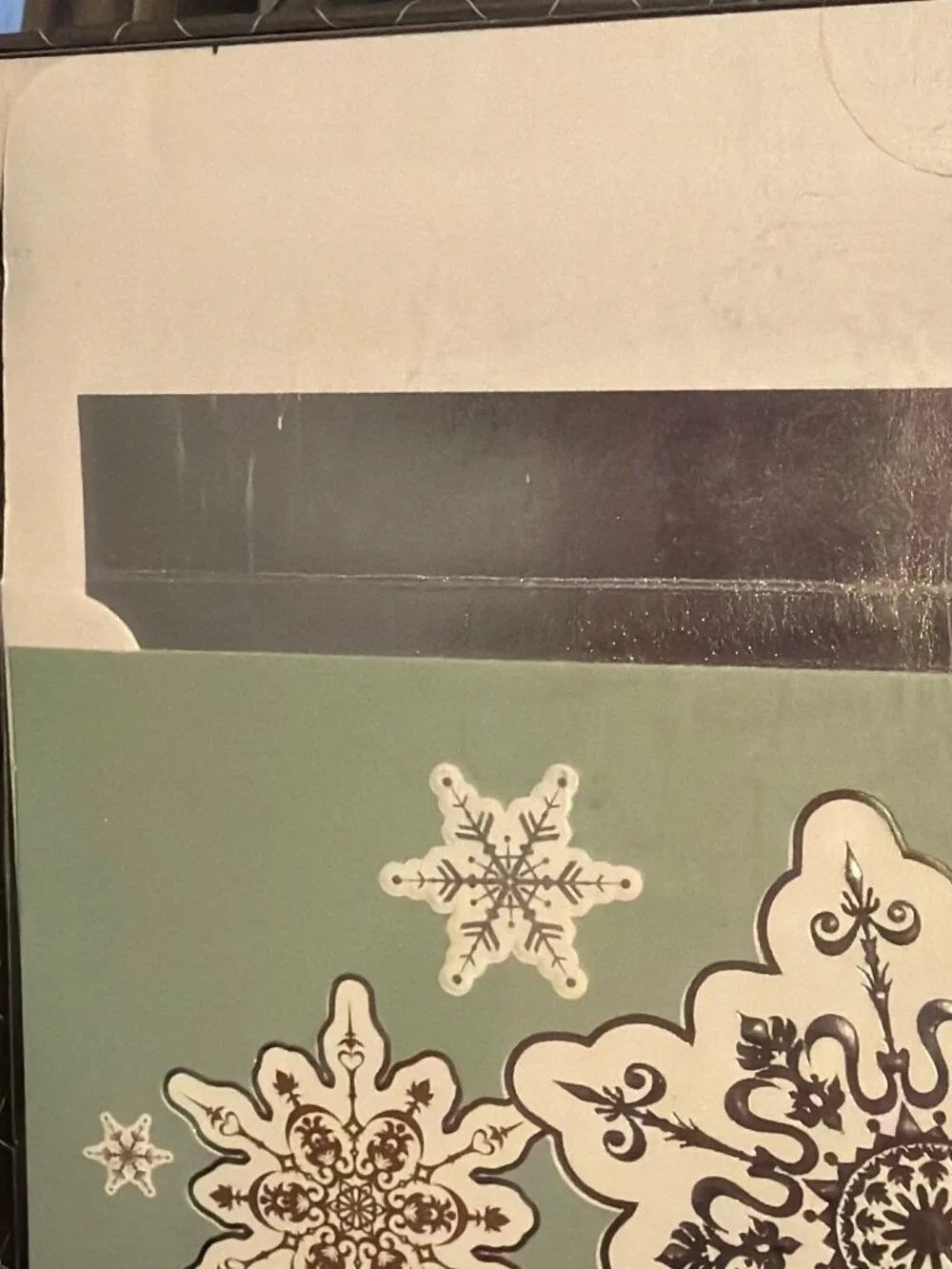 16 Elegant Holiday Christmas Cards Foil Lined Envelopes Snowflakes Silver Green